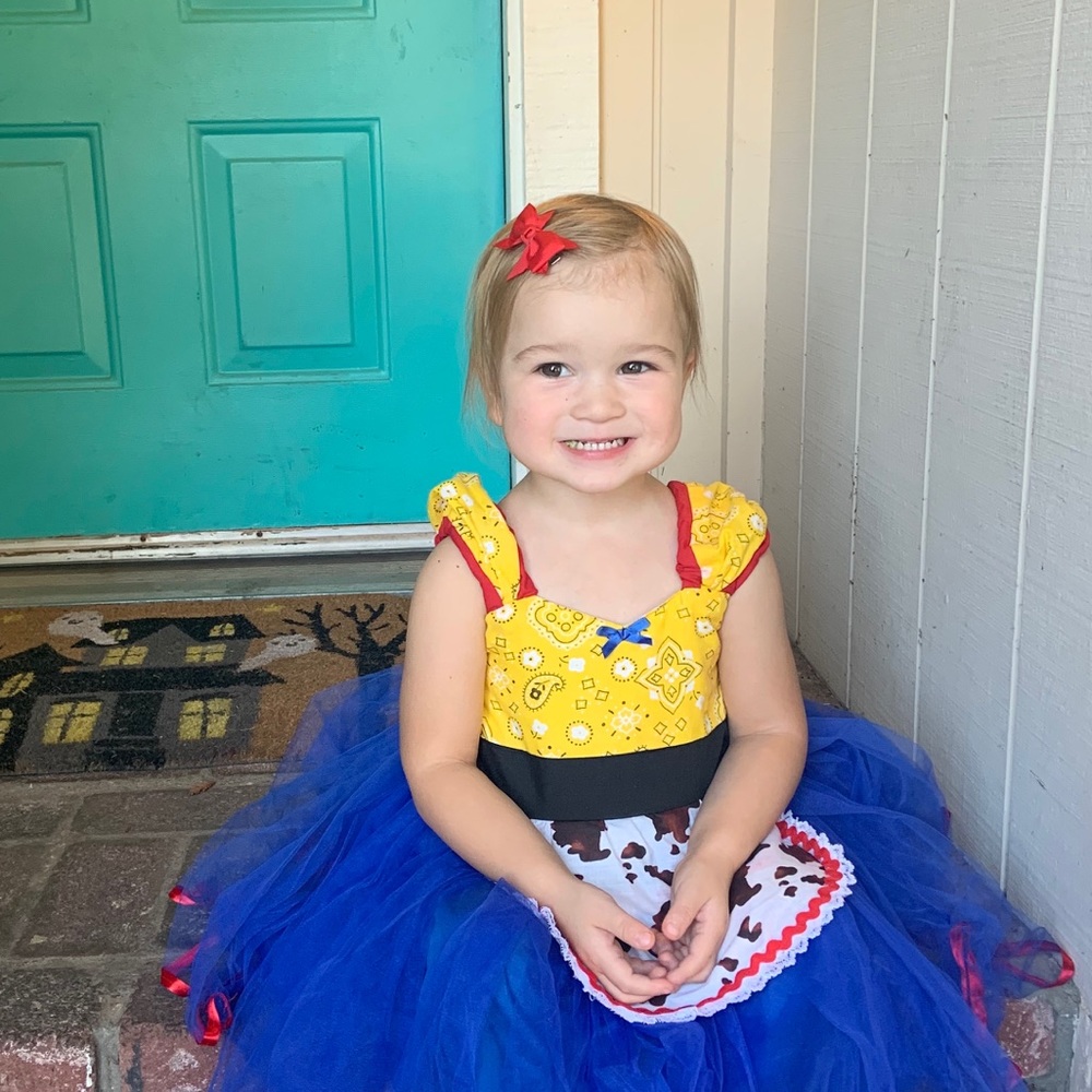 Meet your Posher, Jennie